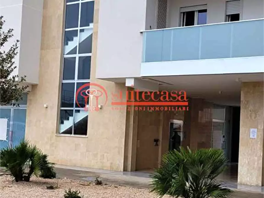 Immagine 5 di Appartamento in vendita  in via Annibale Maria di Francia a Trani
