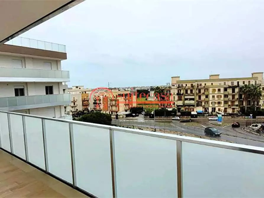 Immagine 11 di Appartamento in vendita  in via Annibale Maria di Francia a Trani