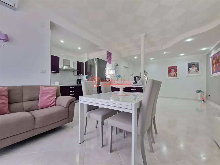 Immagine 19 di Appartamento in vendita  in via Genova a Trani