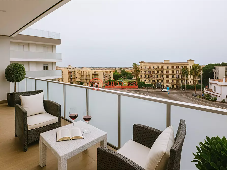 Immagine 4 di Appartamento in vendita  in via Annibale Maria di Francia a Trani