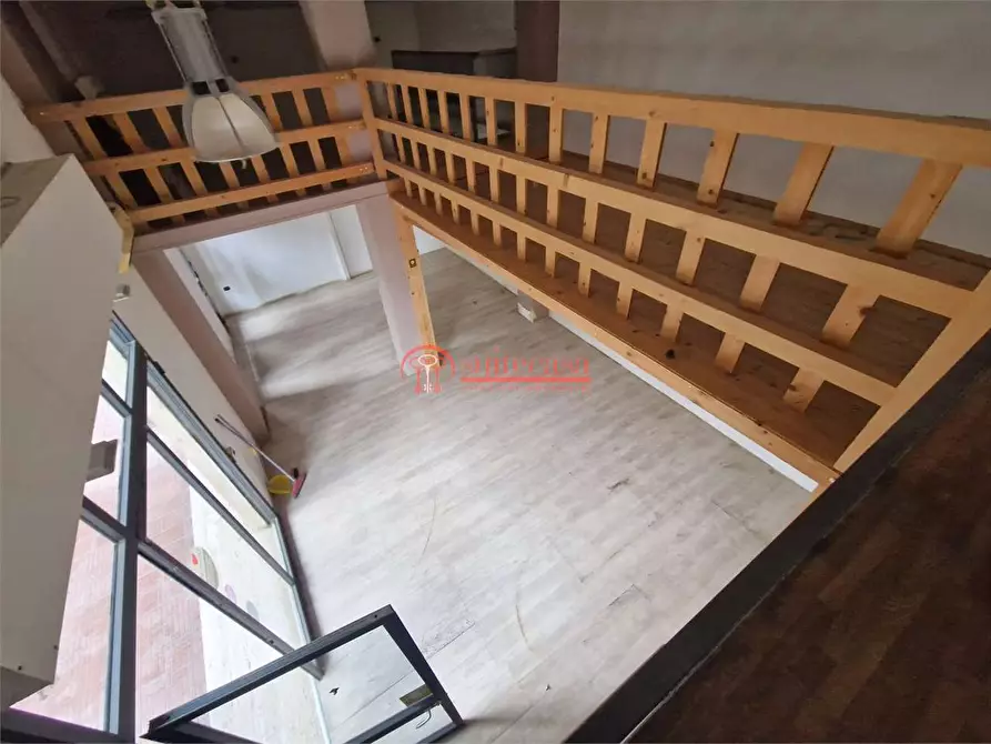 Immagine 5 di Negozio in vendita  in c.so Don Luigi Sturzo  a Trani