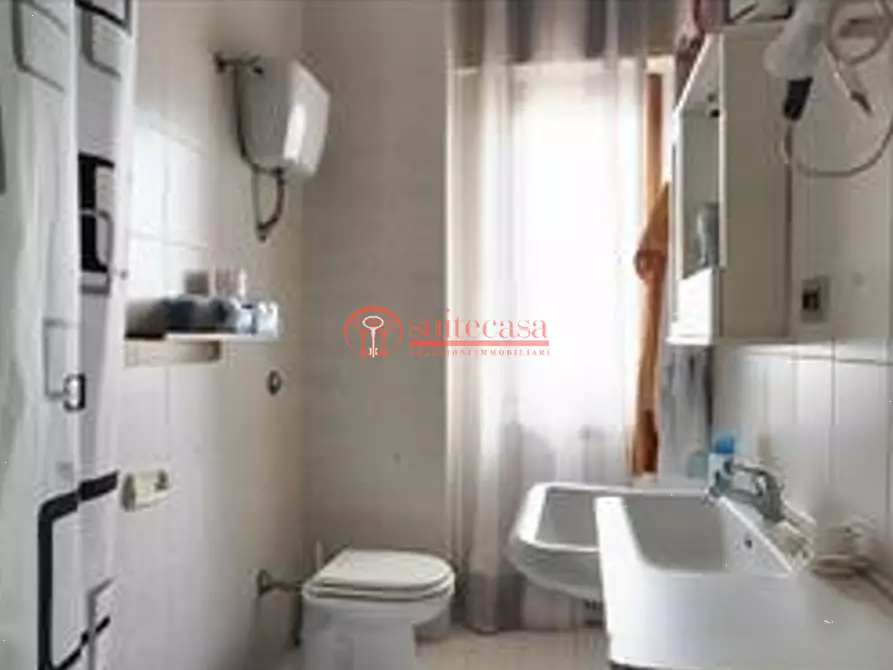 Immagine 10 di Appartamento in vendita  in Piazza Martiri di Via Fani  a Trani