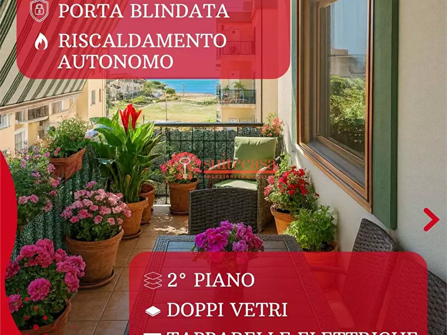 Immagine 3 di Appartamento in vendita  in via Genova a Trani