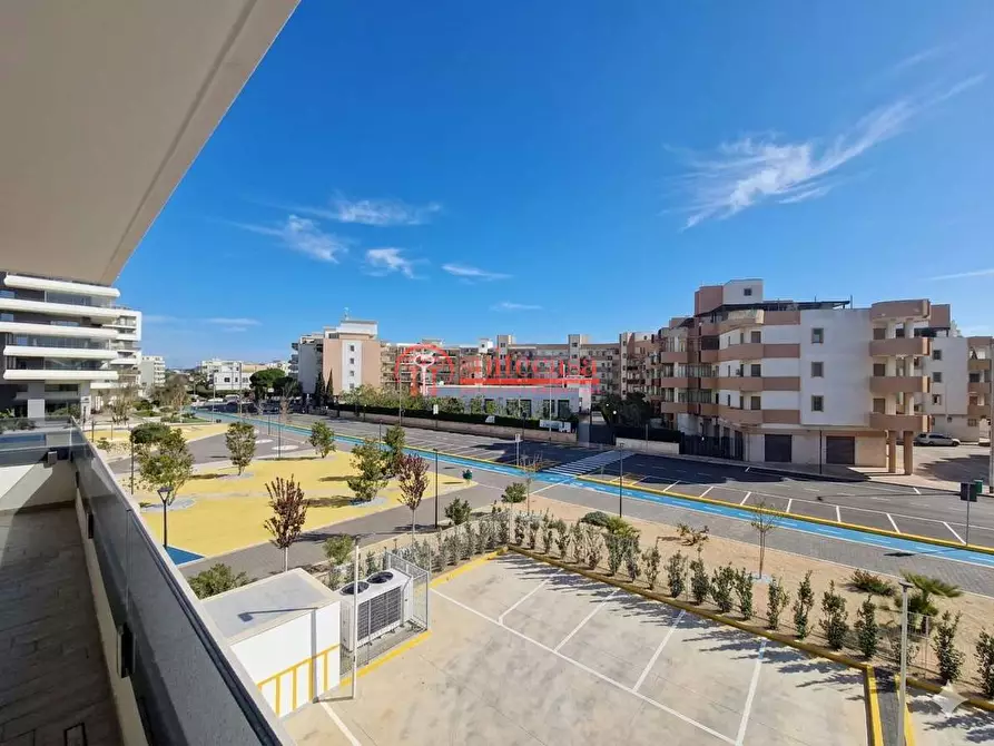 Immagine 11 di Appartamento in vendita  in via Malcangi  a Trani