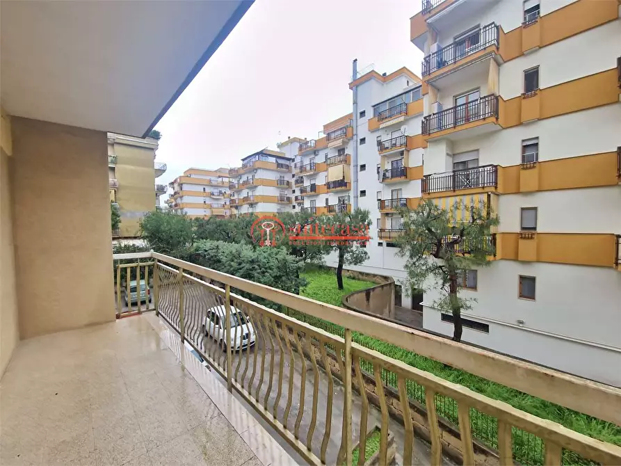 Immagine 11 di Appartamento in vendita  in via Gramsci a Trani