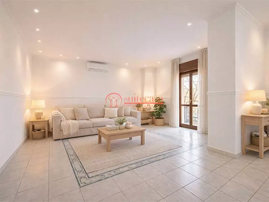 Immagine 1 di Attico in vendita  in via Gran Bretagna a Trani