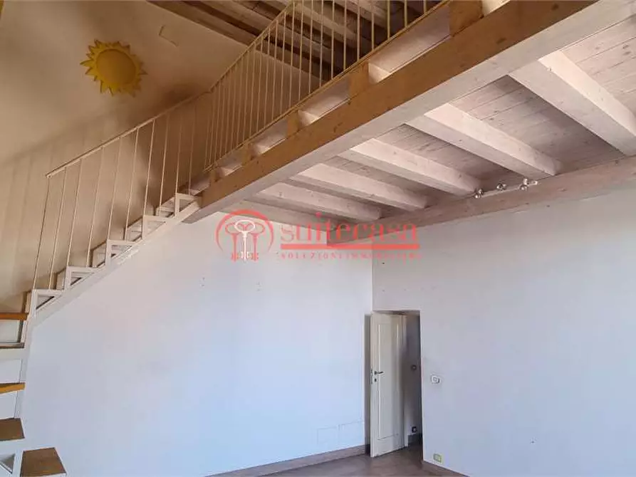 Immagine 19 di Appartamento in vendita  in Piazza Longobardi a Trani