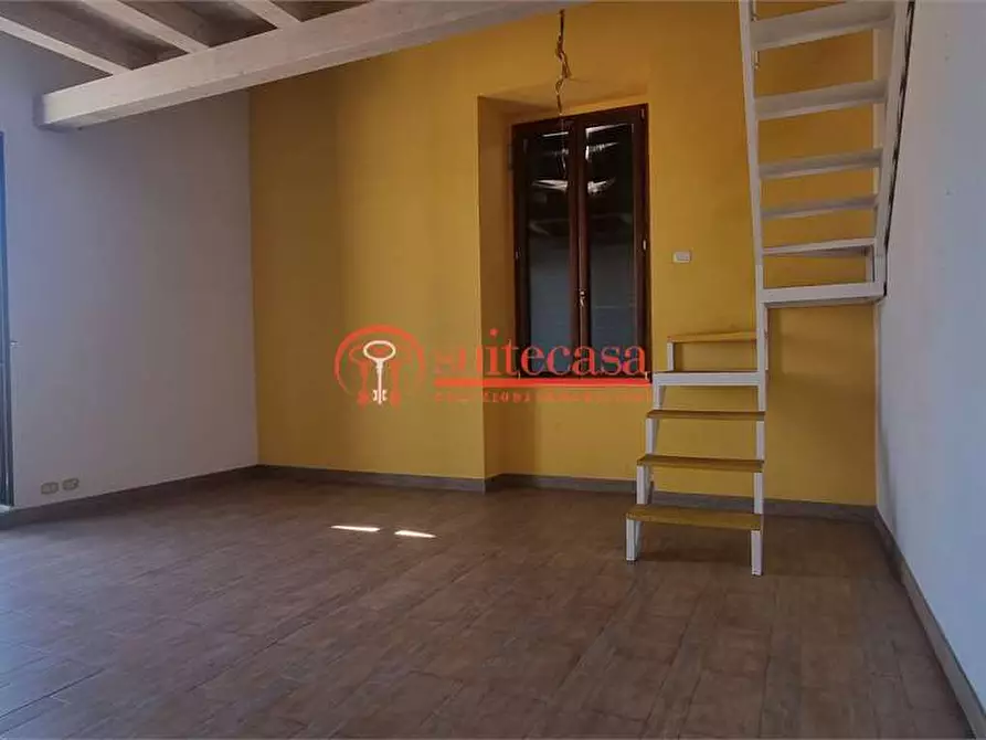 Immagine 20 di Appartamento in vendita  in Piazza Longobardi a Trani