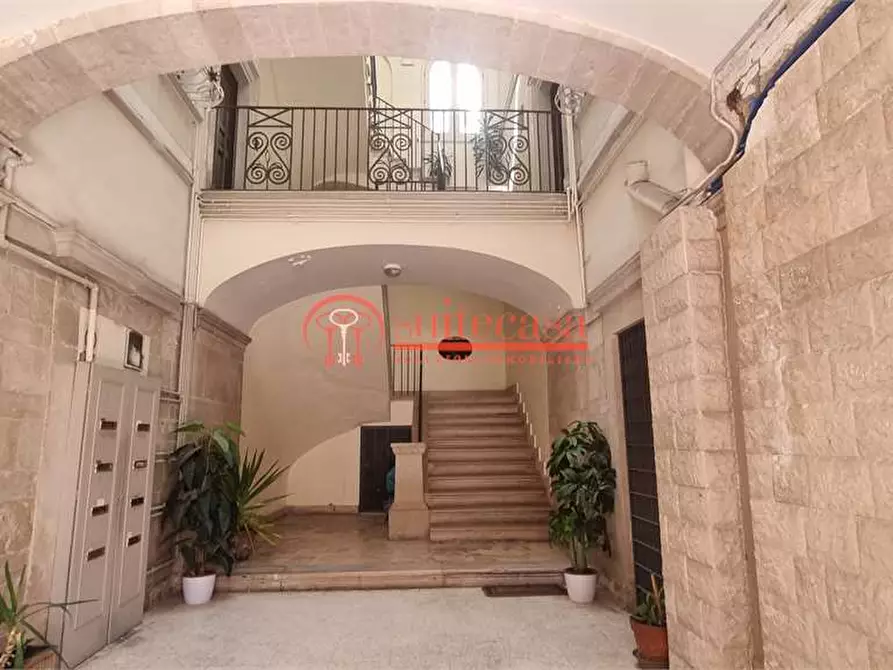 Immagine 25 di Appartamento in vendita  in Piazza Longobardi a Trani
