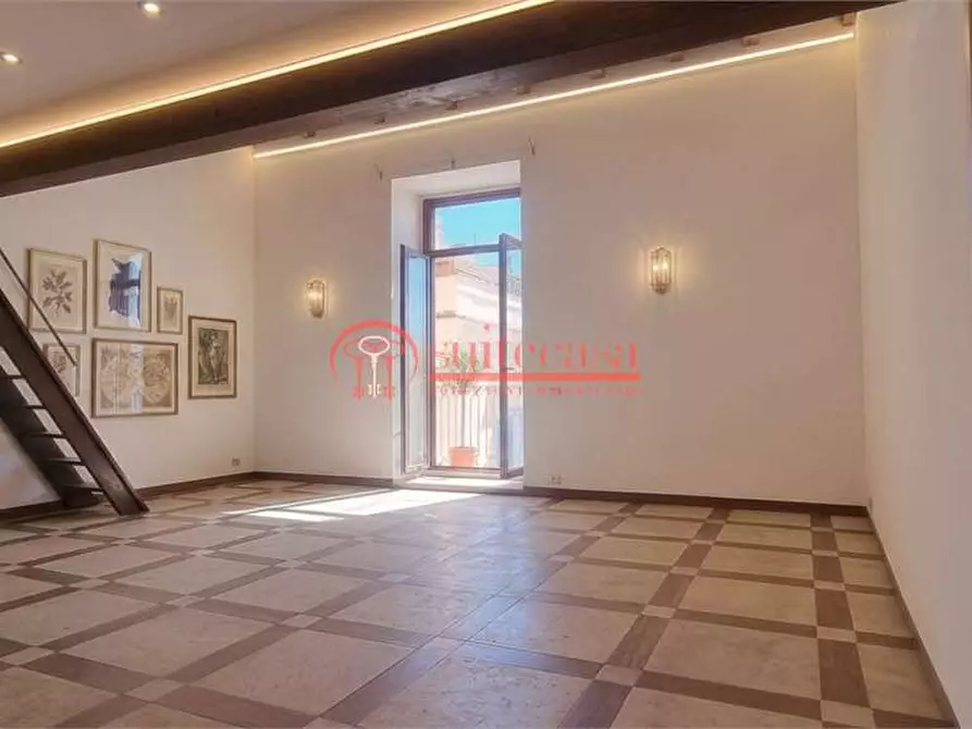 Immagine 4 di Appartamento in vendita  in Piazza Longobardi a Trani