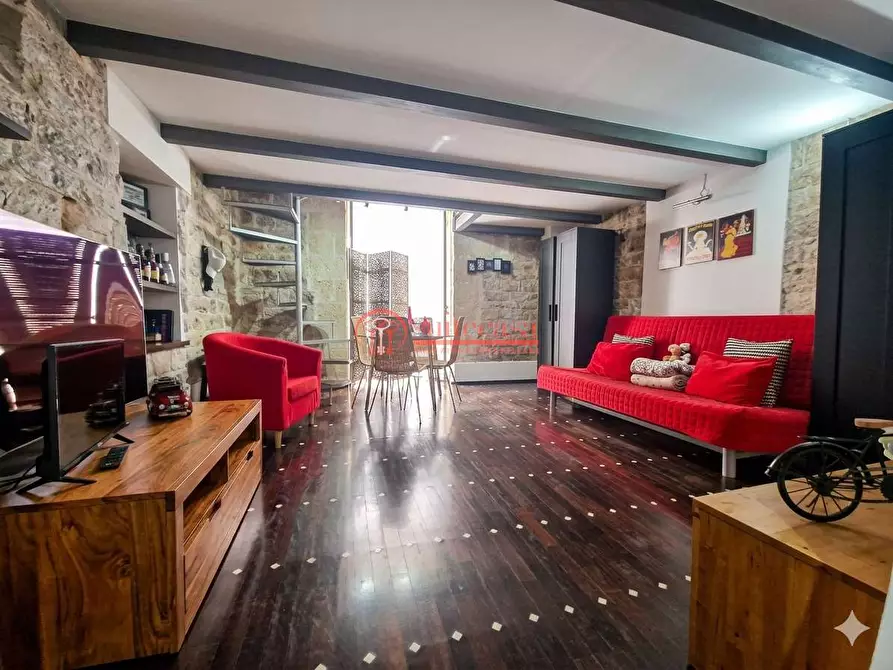 Immagine 1 di Appartamento in vendita  in via Fra Diego Alvarez a Trani
