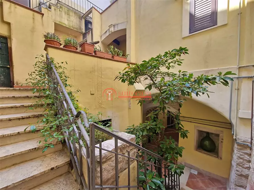 Immagine 10 di Appartamento in vendita  in via Fra Diego Alvarez a Trani