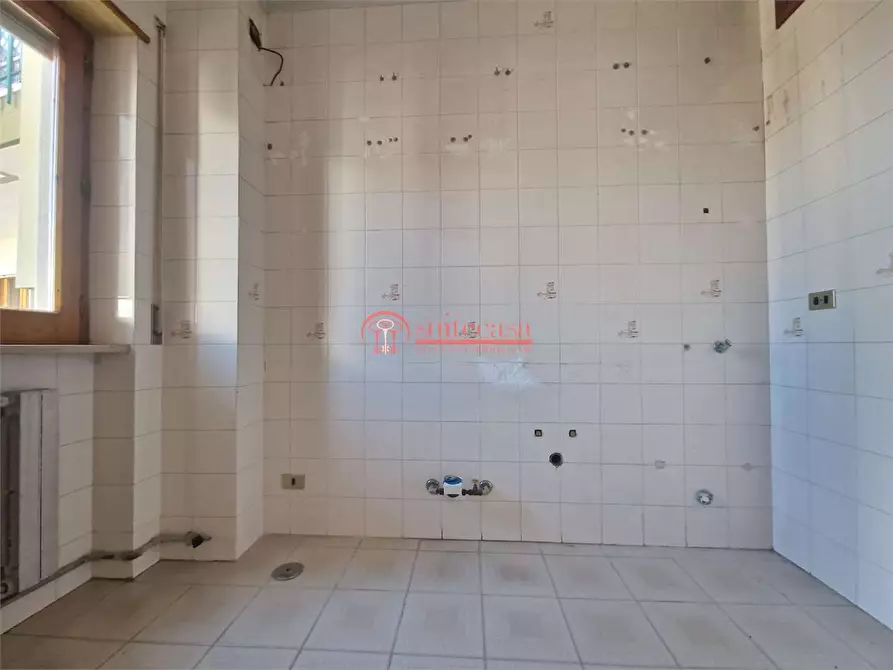 Immagine 4 di Appartamento in vendita  in via Caposele a Trani