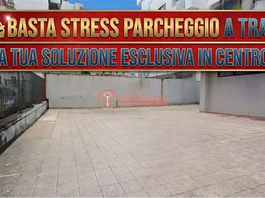 Immagine 1 di Posto auto in vendita  in via Malcangi a Trani