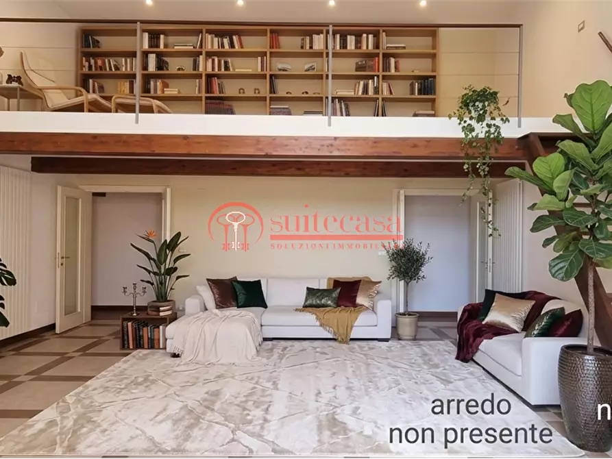 Immagine 5 di Appartamento in vendita  in Piazza Longobardi a Trani