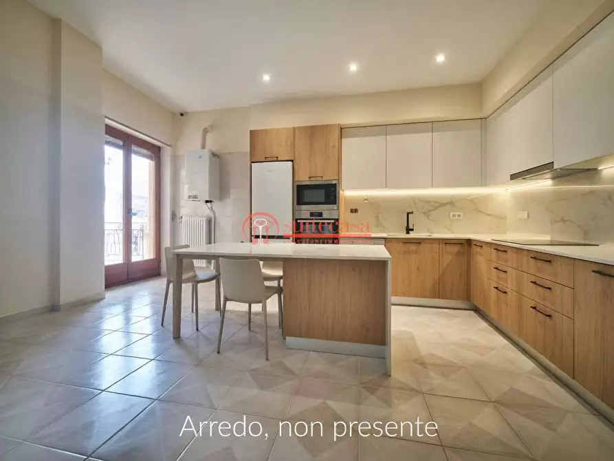 Immagine 2 di Appartamento in vendita  in via Gramsci a Trani