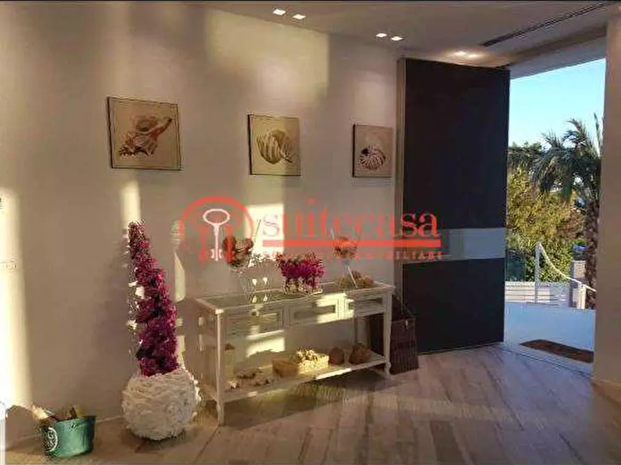 Immagine 4 di Villa in vendita  in lungomare Paternostro a Bisceglie