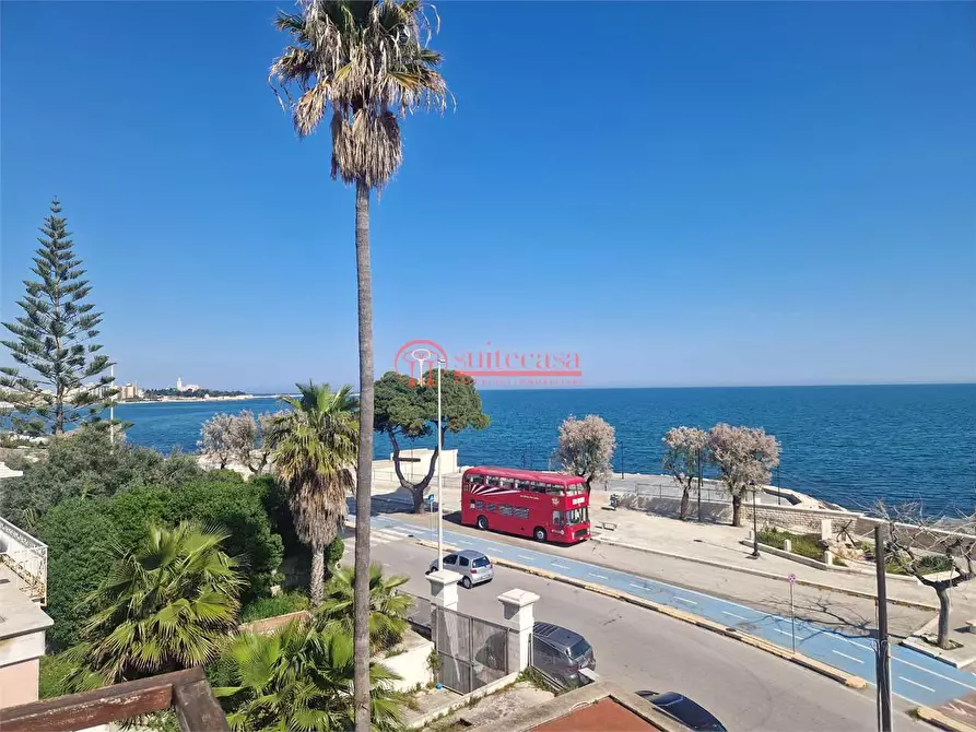 Immagine 18 di Attico in vendita  in via Lungomare Cristoforo Colombo a Trani