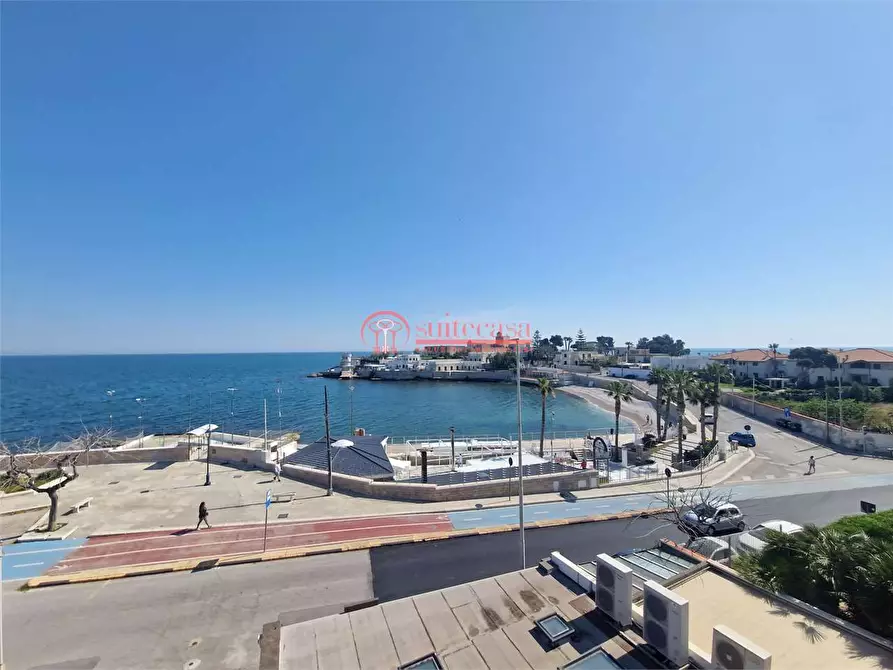 Immagine 19 di Attico in vendita  in via Lungomare Cristoforo Colombo a Trani