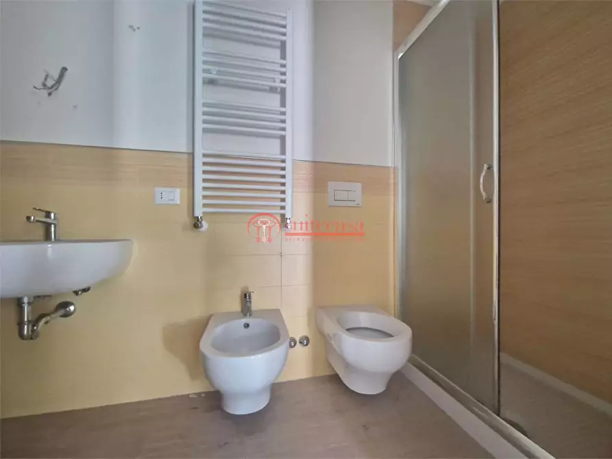 Immagine 17 di Villa in vendita  in via Gusmai a Trani