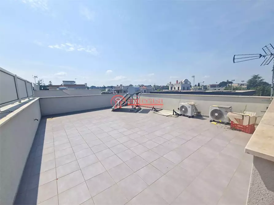 Immagine 21 di Villa in vendita  in via Gusmai a Trani