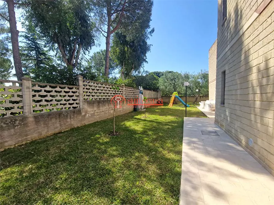 Immagine 22 di Appartamento in vendita  in via Nino Palumbo a Trani