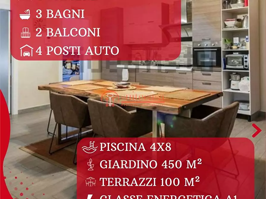 Immagine 2 di Villa in vendita  in via Alberolongo a Trani