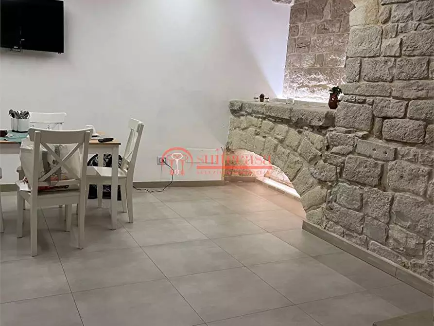 Immagine 5 di Appartamento in vendita  in via Rodunto a Trani