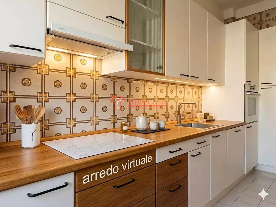 Immagine 17 di Appartamento in vendita  in via Dell'olio a Trani