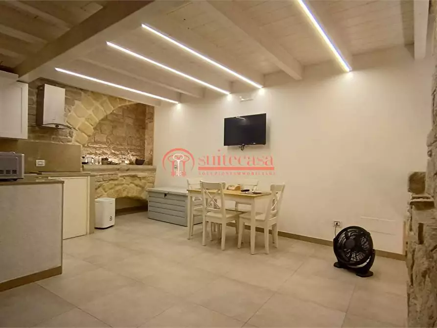 Immagine 14 di Appartamento in vendita  in via Rodunto a Trani