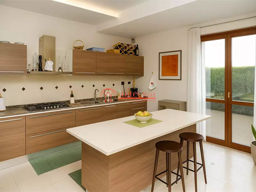 Immagine 9 di Villa in vendita  in via Martiri Di Palermo a Trani