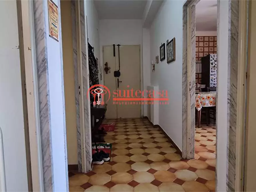 Immagine 6 di Stabile in vendita  a Trani
