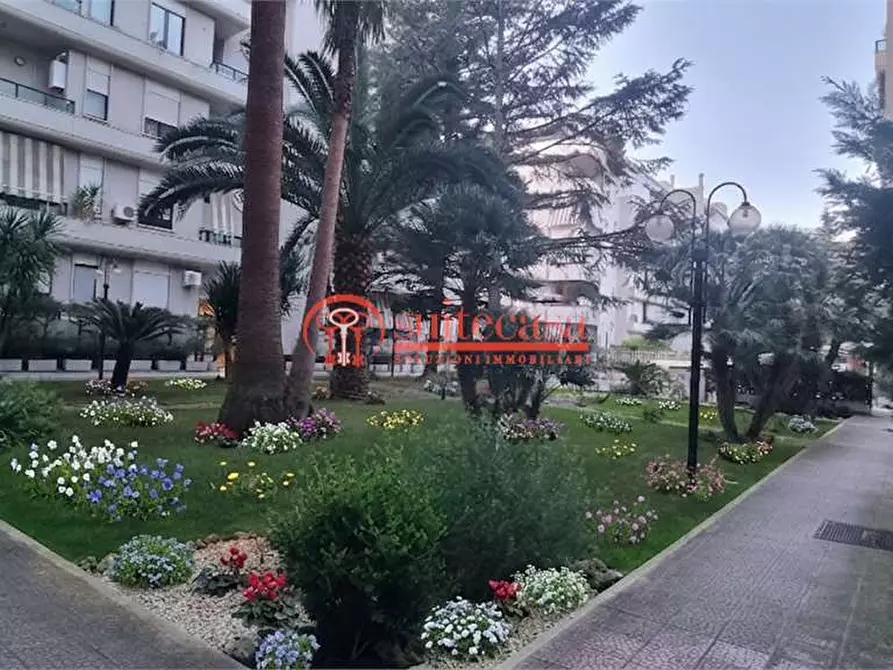 Immagine 6 di Appartamento in vendita  in via Tolomeo a Trani