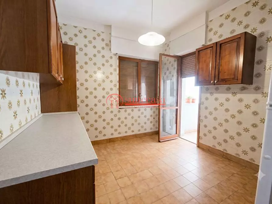 Immagine 3 di Appartamento in vendita  in via Malcangi a Trani