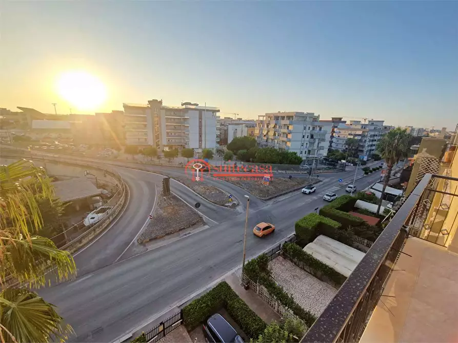 Immagine 16 di Attico in vendita  in via delle Forze Armate a Trani