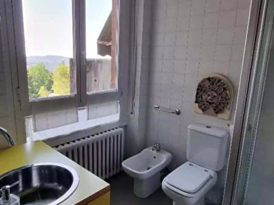 Immagine 16 di Appartamento in vendita  in Via Castellini 35 a Varese