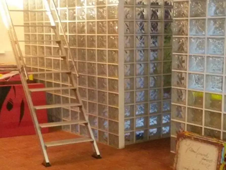 Immagine 11 di Laboratorio in vendita  in Via tonale snc a Varese