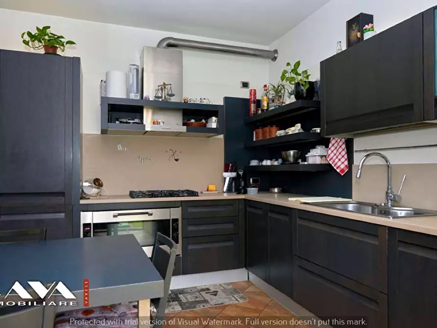 Immagine 17 di Villa in vendita  in viale borri snc a Varese