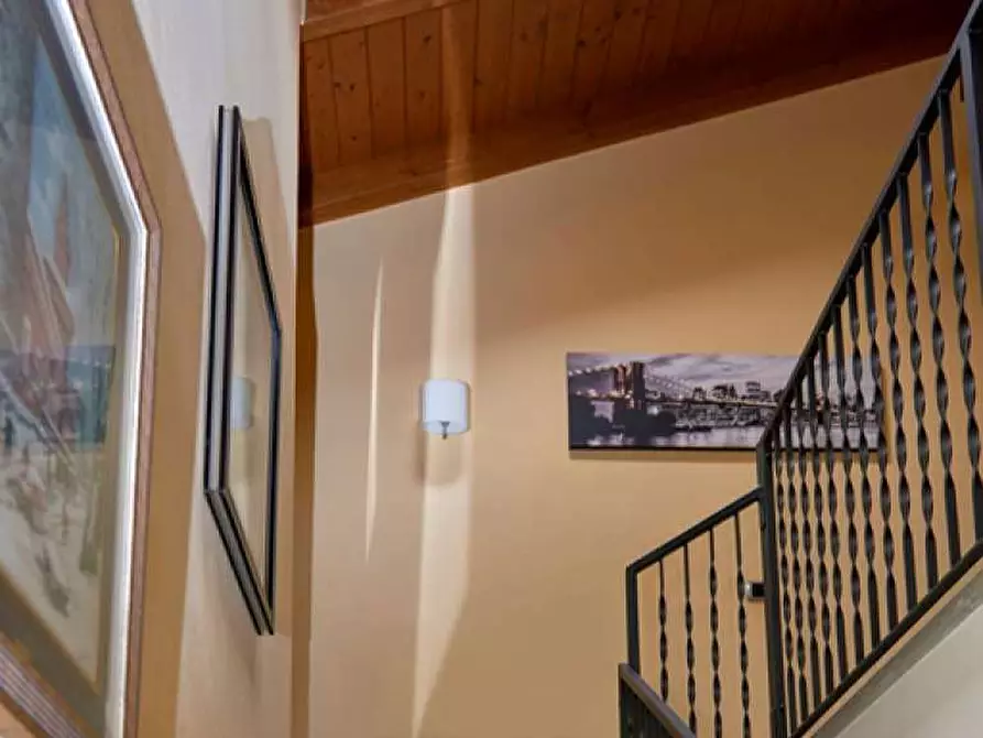 Immagine 26 di Villa in vendita  in viale borri snc a Varese