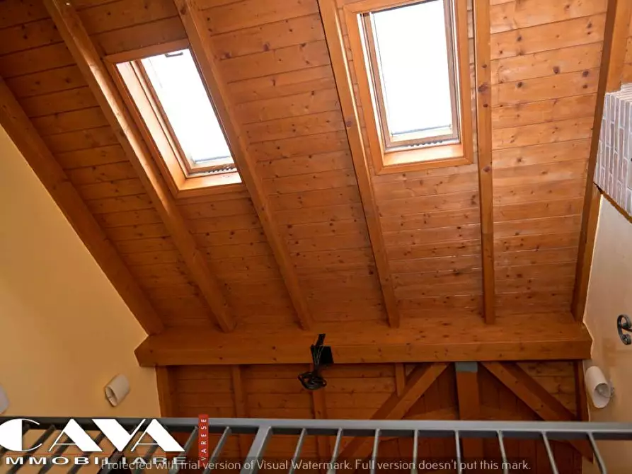 Immagine 27 di Villa in vendita  in viale borri snc a Varese