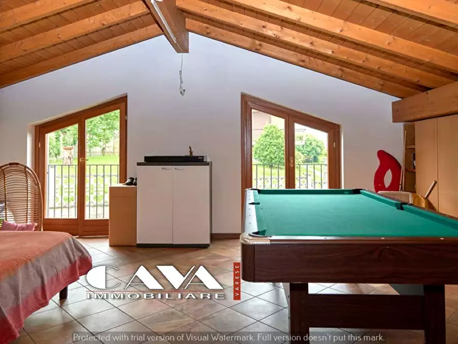 Immagine 37 di Villa in vendita  in viale borri snc a Varese