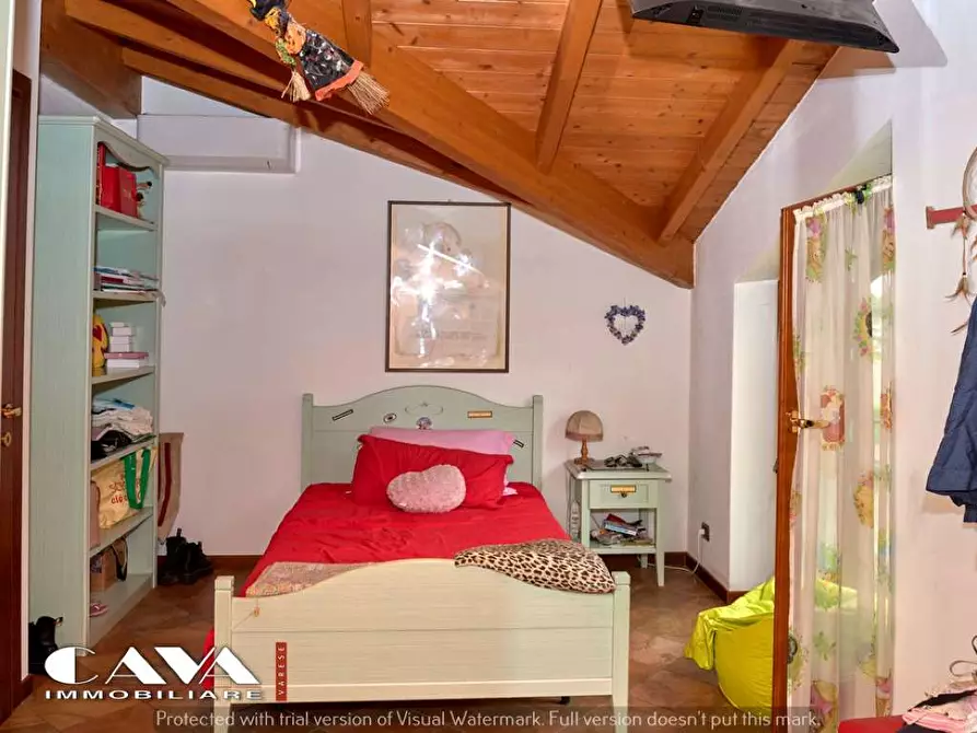 Immagine 42 di Villa in vendita  in viale borri snc a Varese