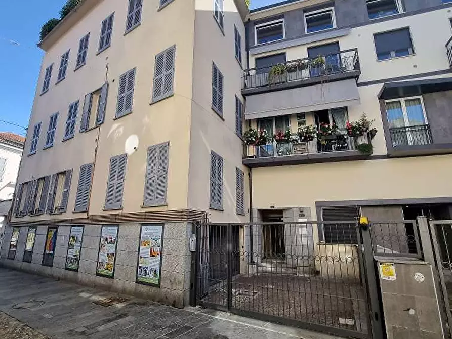 Immagine 3 di Magazzino in vendita  in via Cavallotti 4 a Varese