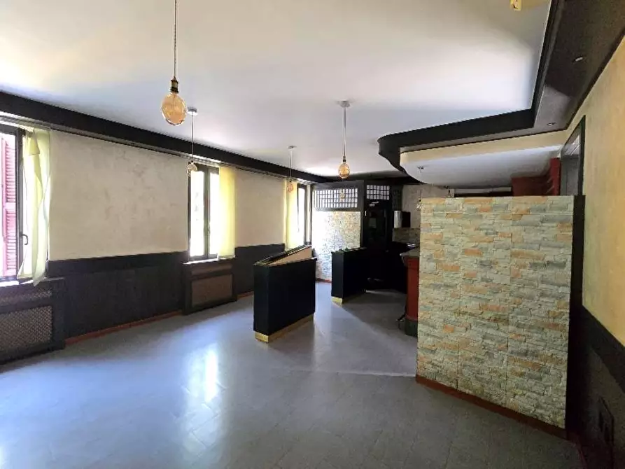 Immagine 13 di Casa indipendente in vendita  a Varese