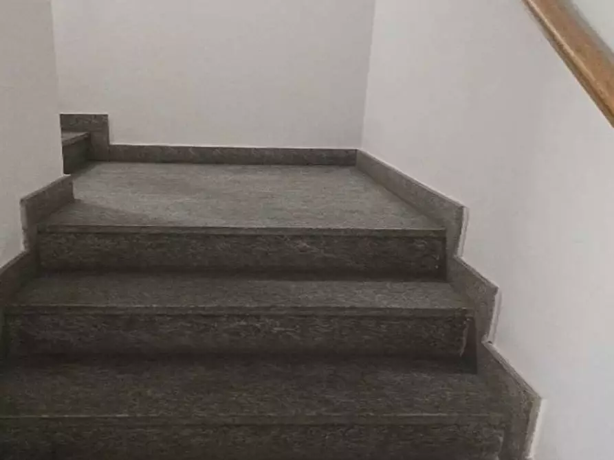 Immagine 10 di Ufficio in vendita  in via indipendenza 3/A a Varese