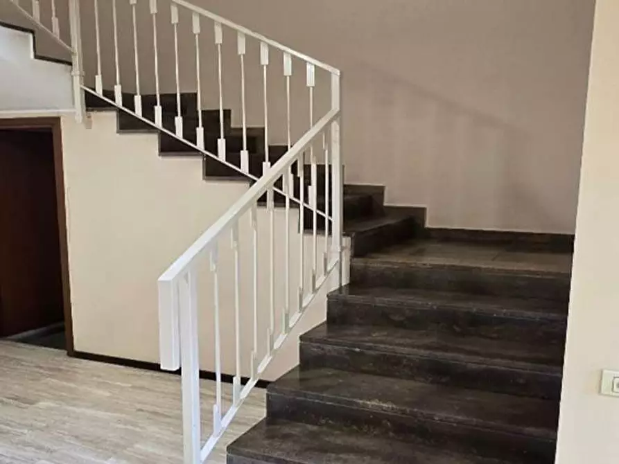 Immagine 11 di Appartamento in vendita  in via LANFRANCONI 132 a Varese