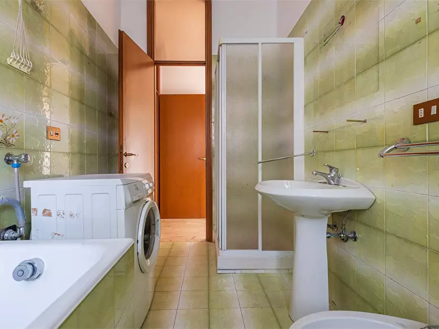 Immagine 18 di Appartamento in vendita  in Via sanvito silvestro  82 a Varese