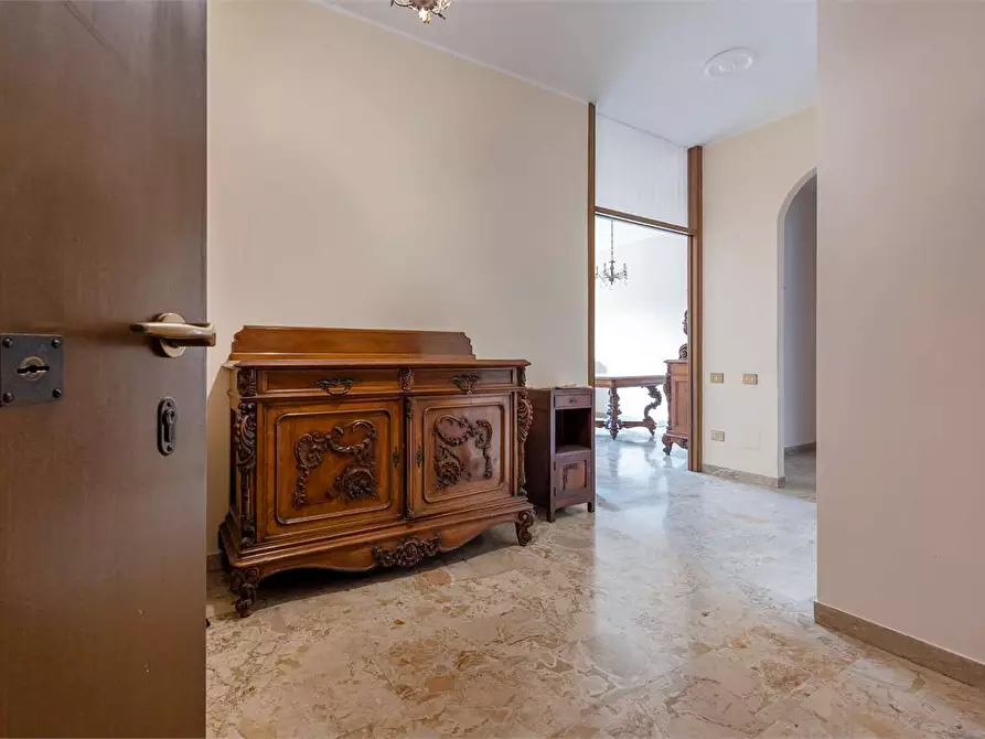 Immagine 8 di Appartamento in vendita  in Via sanvito silvestro  82 a Varese