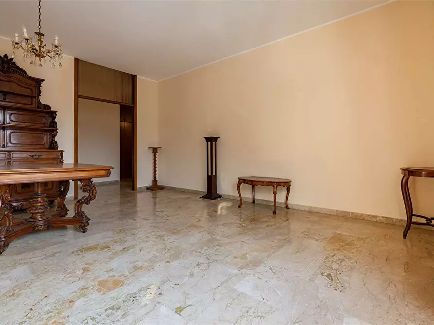 Immagine 10 di Appartamento in vendita  in Via sanvito silvestro  82 a Varese