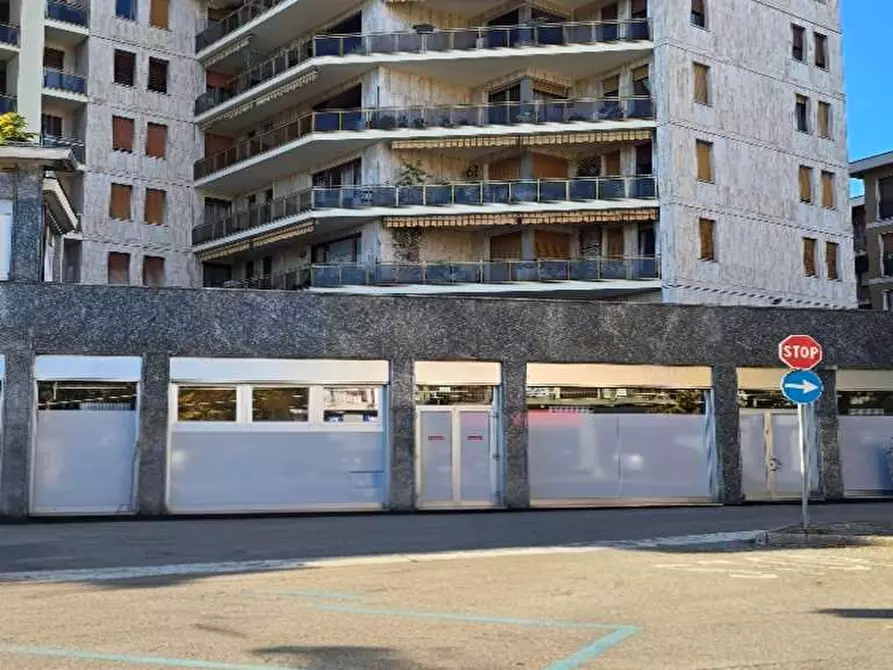 Immagine 1 di Appartamento in vendita  in Via Carcano 2 a Varese